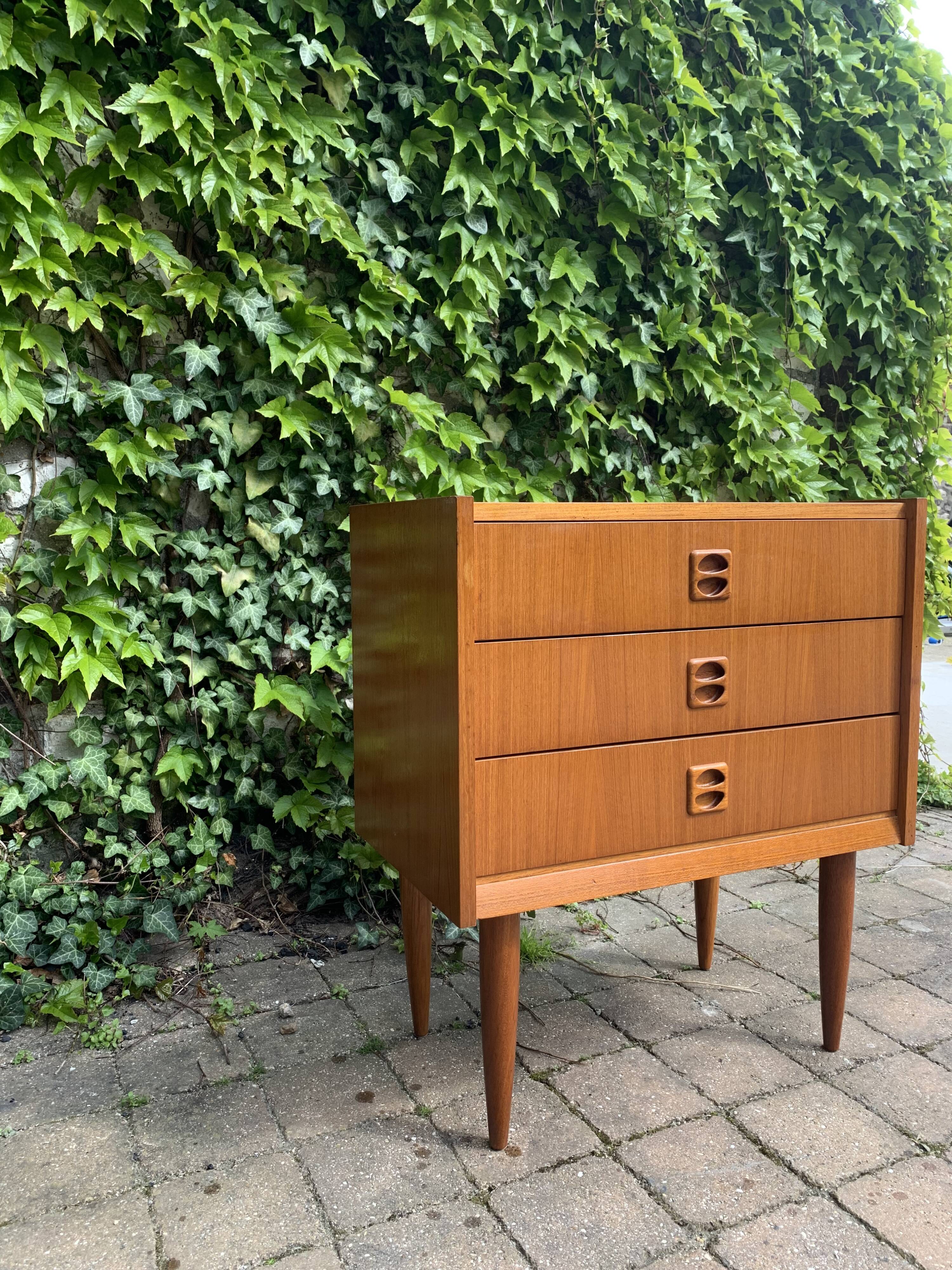 Vintage scandinavian teak chest of drawers