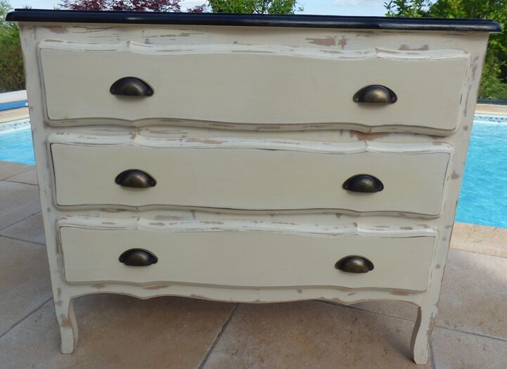 Chest of drawers style three drawers in solid wood