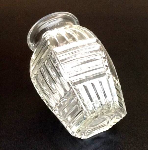 Art Deco style hexagonal vase Engraved on the neck Made in France