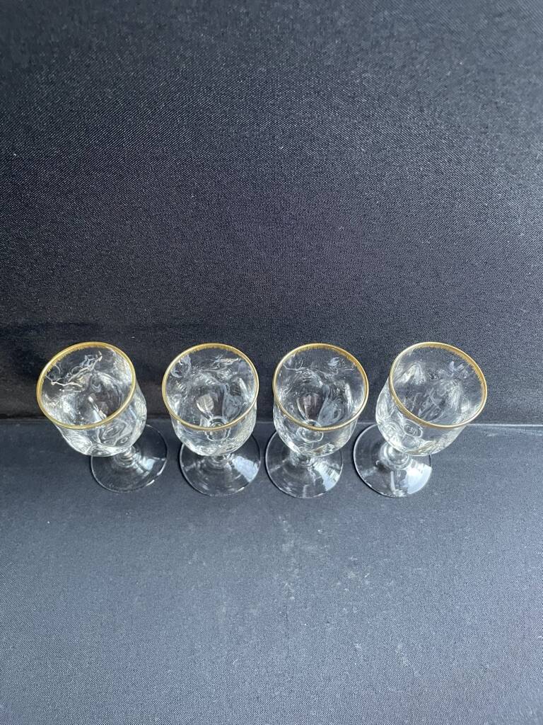 4 Daum port glasses with gold putoises