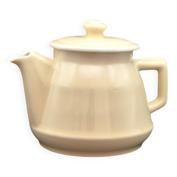 Vintage cream ceramic teapot – Authentic charm & chic country decor