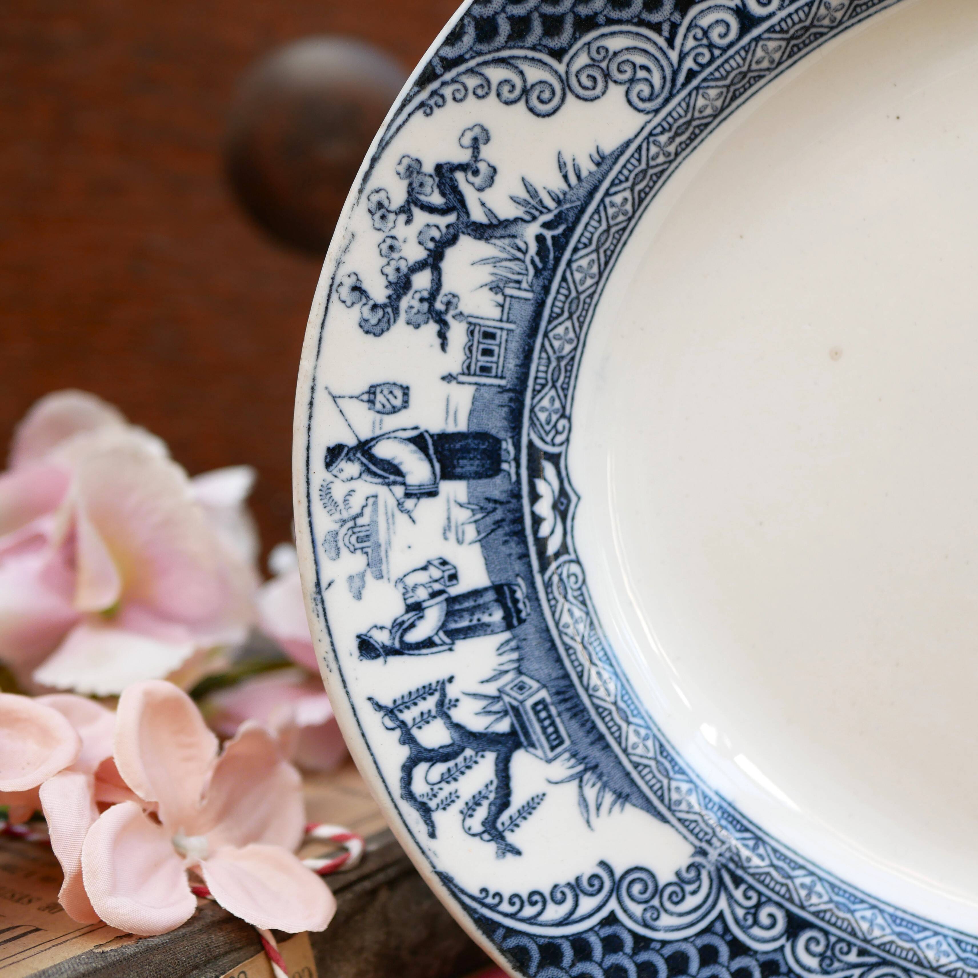 Adderleys Ltd Plate motif Nankin Made in 1912 Blue and white stoneware plate