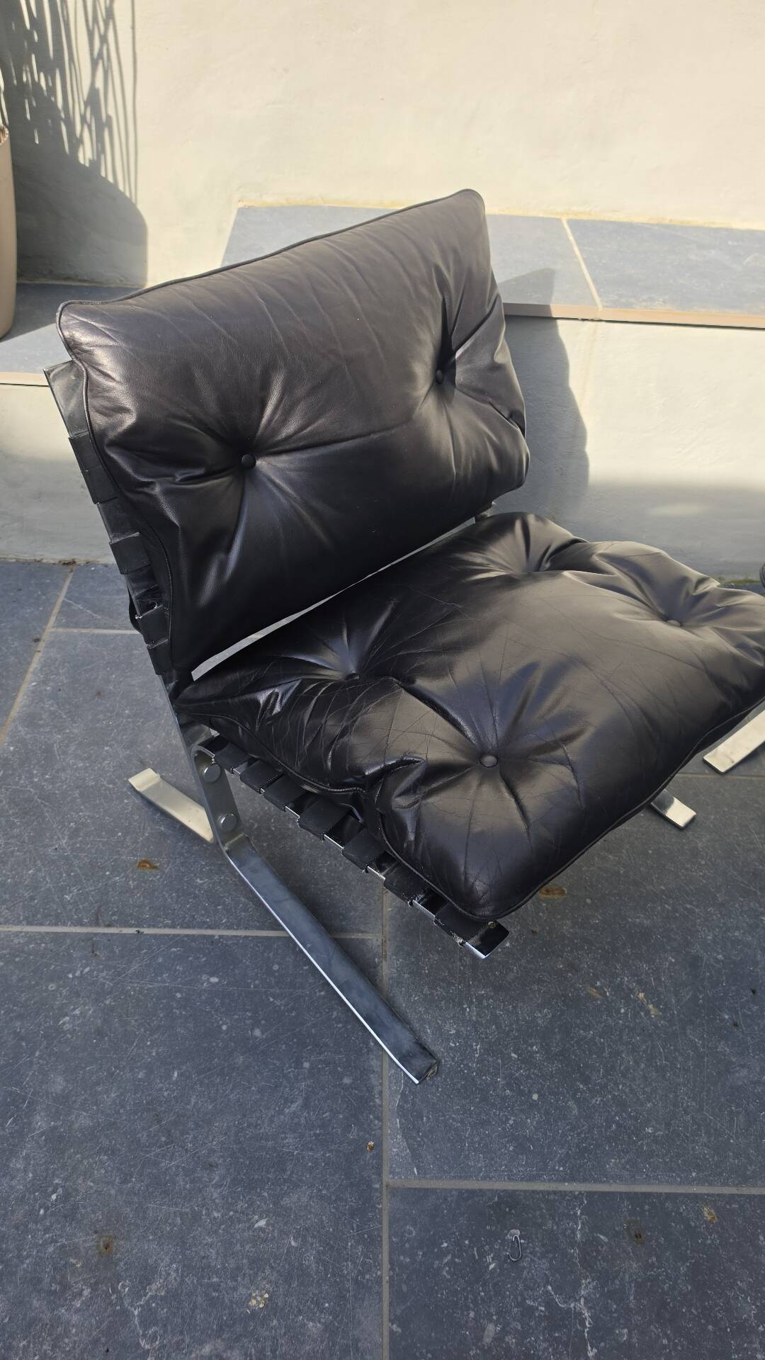 Pair of leather armchairs "Joker" by Olivier Mourgue for Aireborne 1964