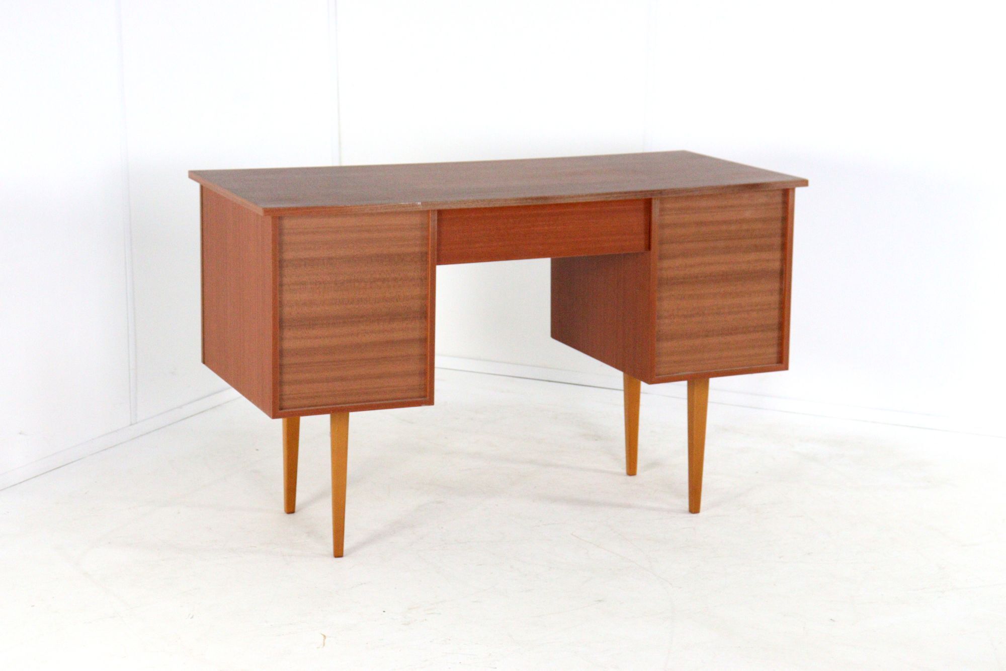 Bureau vintage - moderne du milieu du siècle