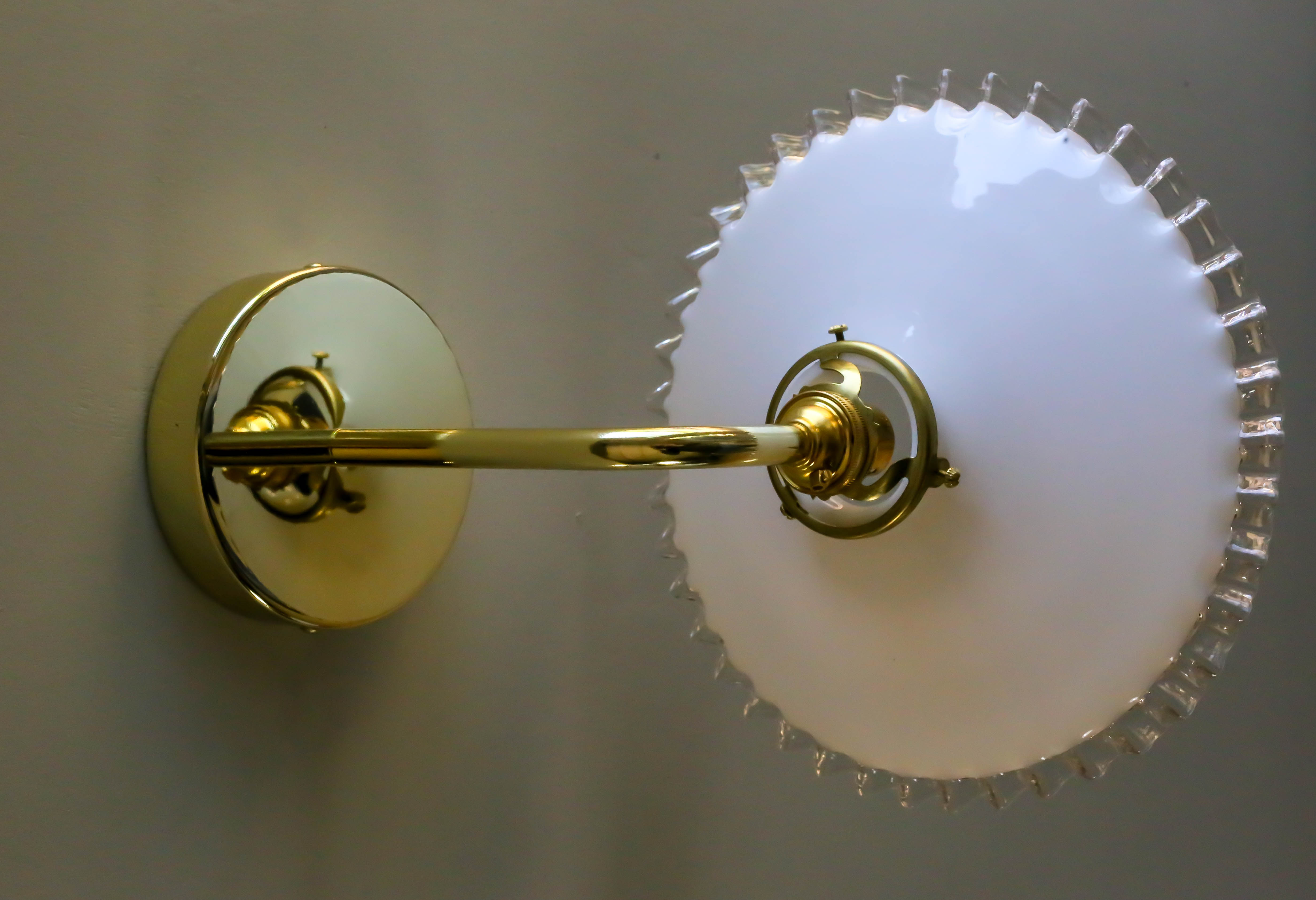 Antique opaline wall sconce delivered with supports