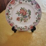 Paire d'assiettes en porcelaine