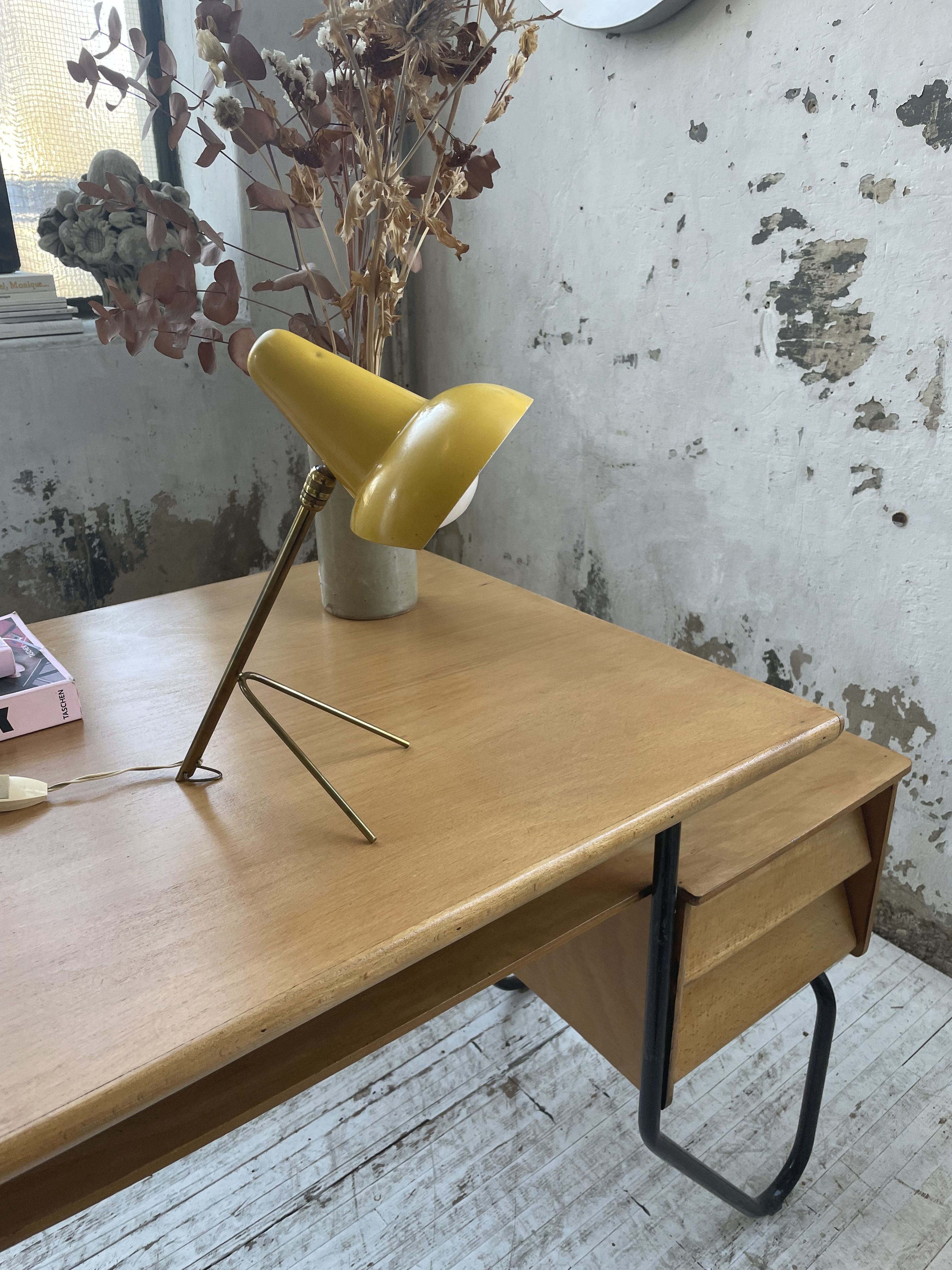 Lampe de bureau cocotte jaune