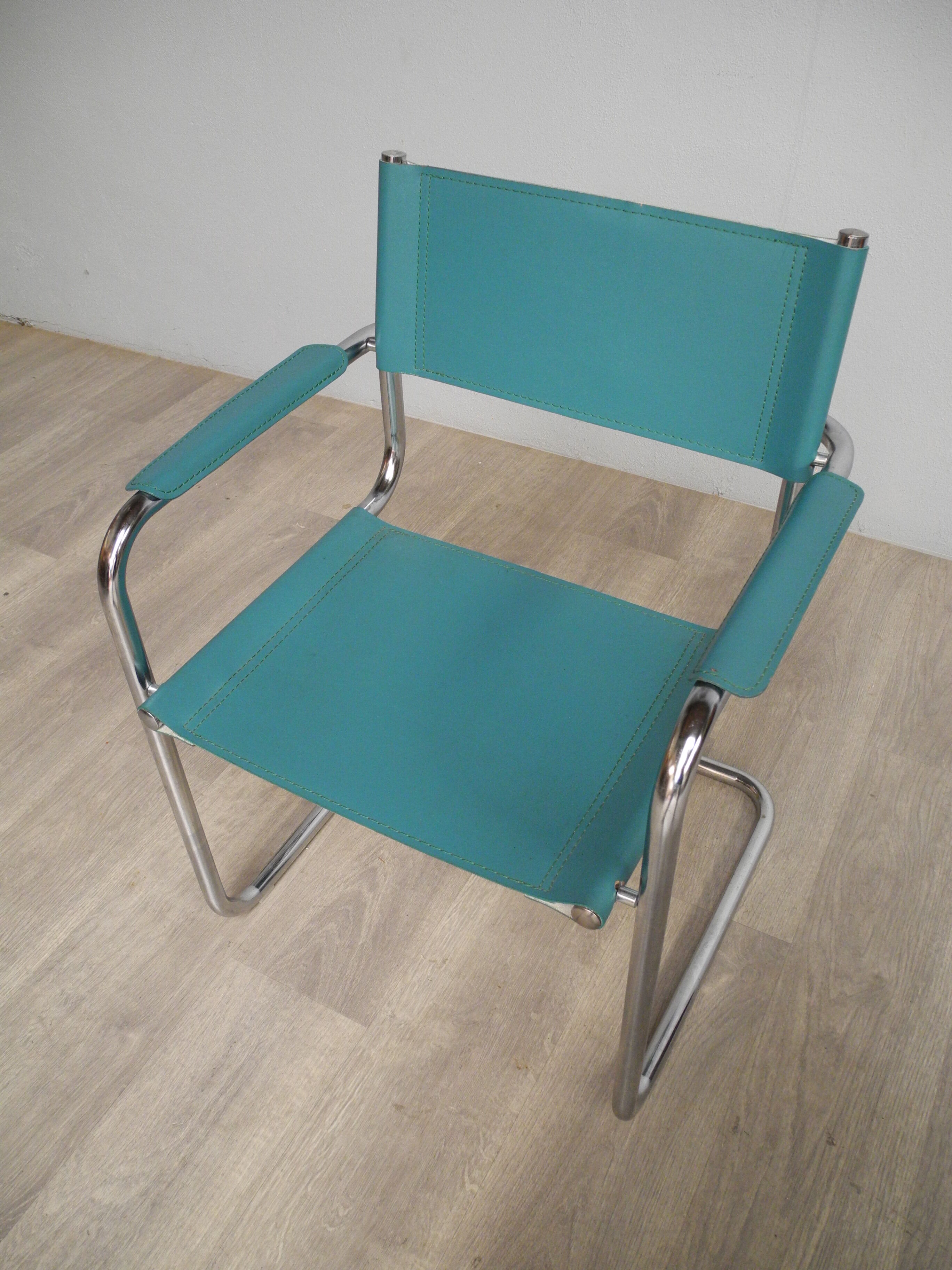 Armchair green leather 80/90