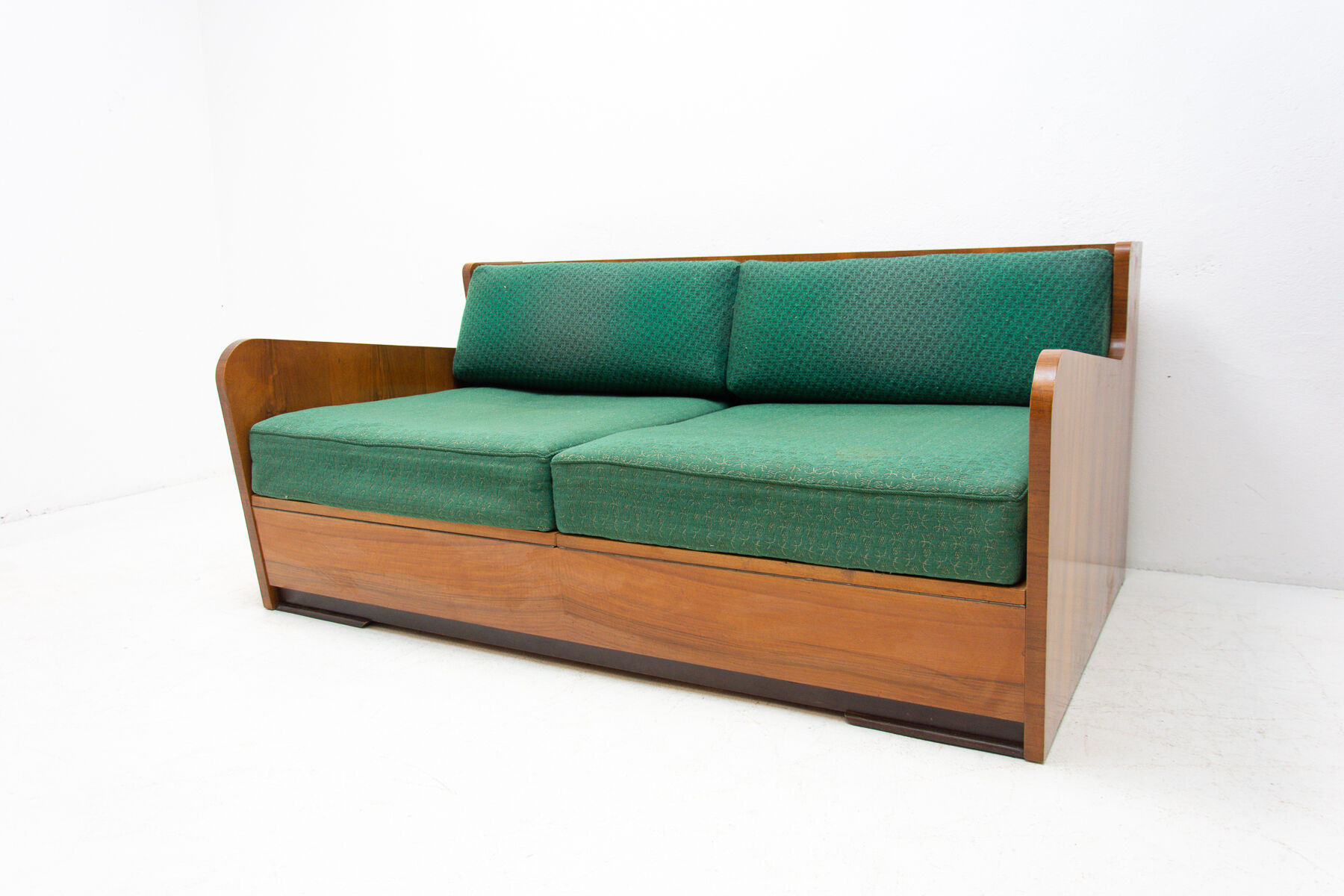 Mid century folding sofabed by Jindřich Halabala, 1950´s