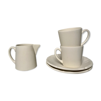 Duo of coffee cups and a Longchamp sugar bowl in 80s biscuit
