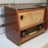 Former TSF Schneider Romance radio station
