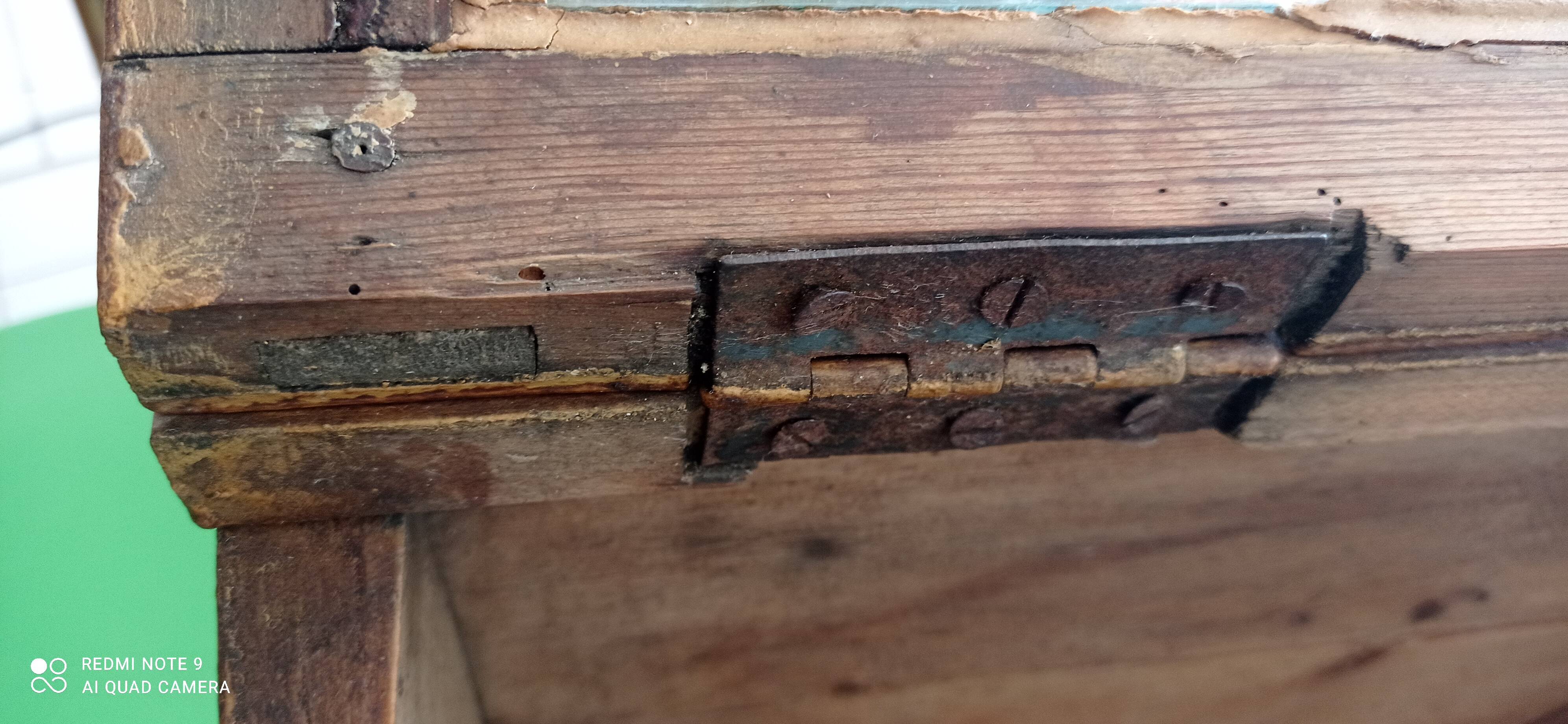 Old vintage display case