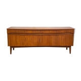 Sleek Scandinavian row 186cm