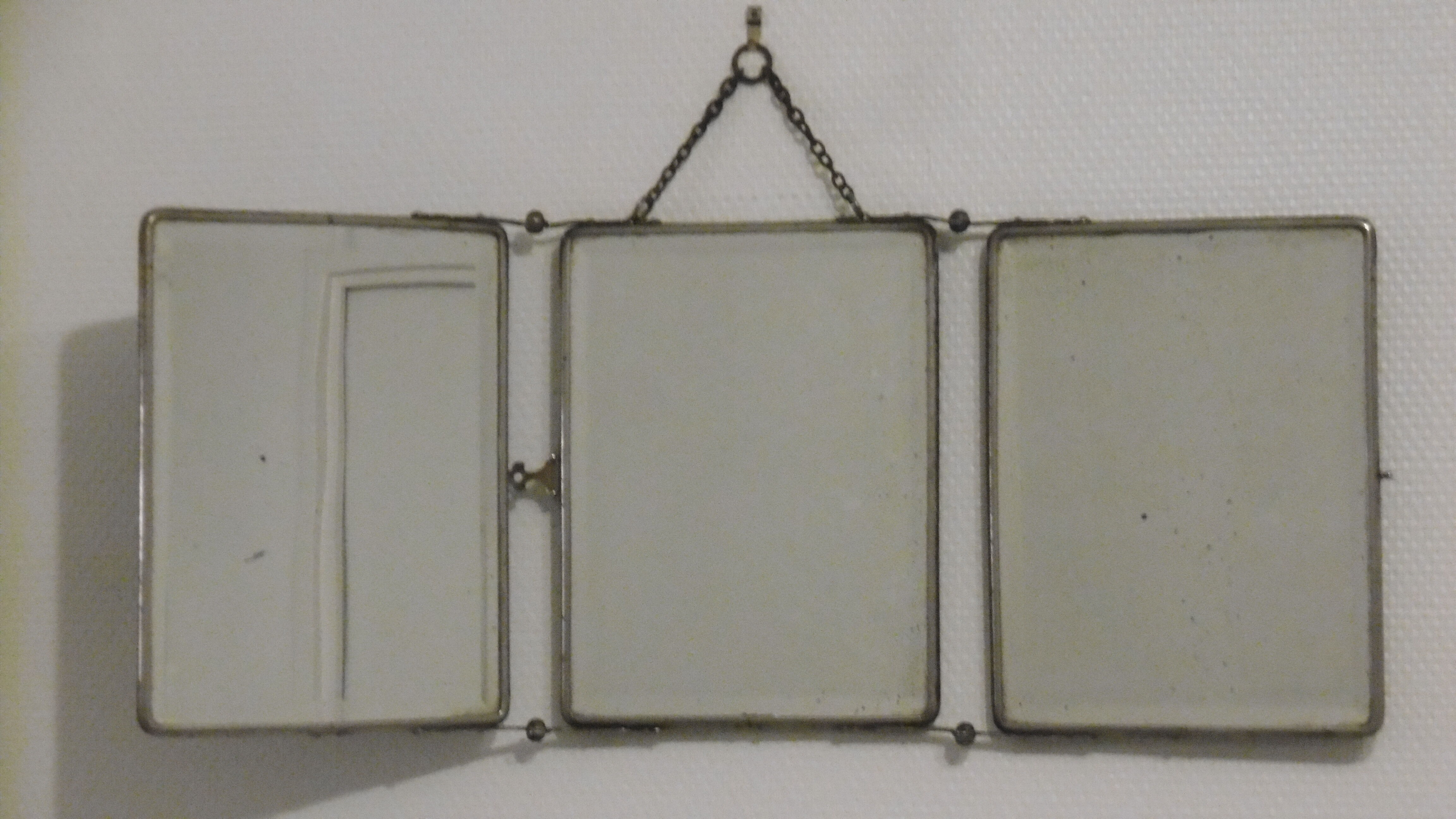 Triptych barber mirror