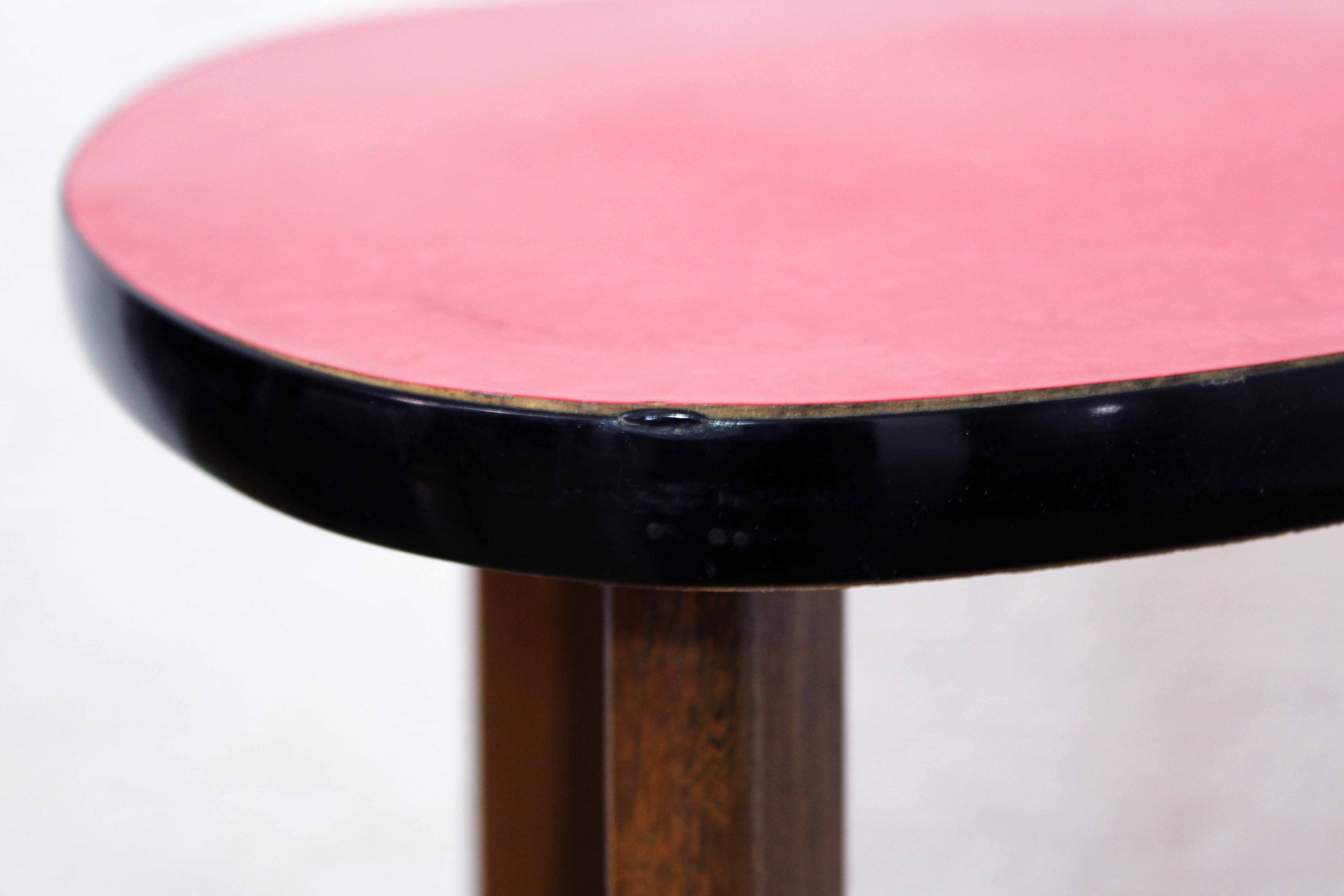 Pedestal table in formica and solid wood