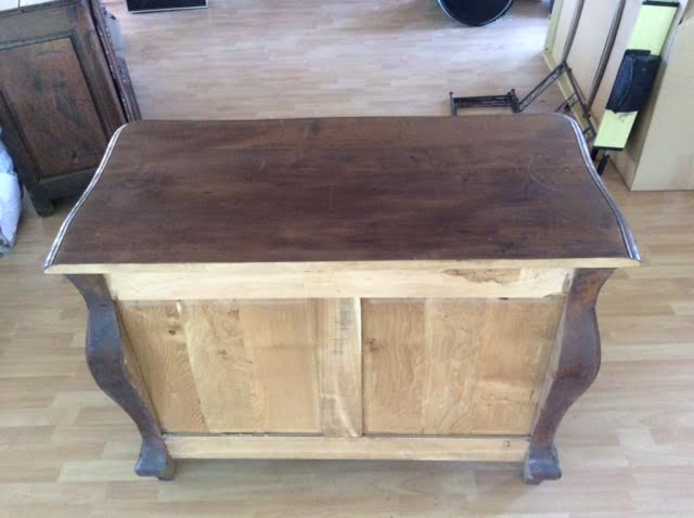 Commode 3 tiroirs forme galbée