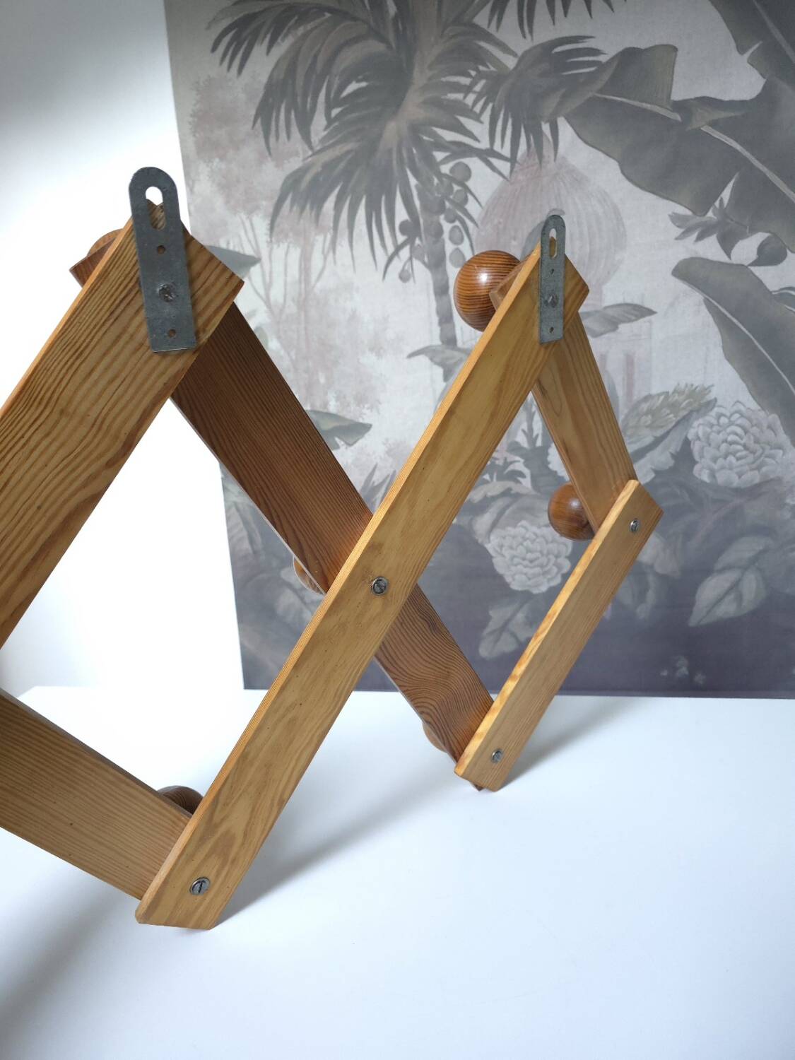 XL accordion coat rack