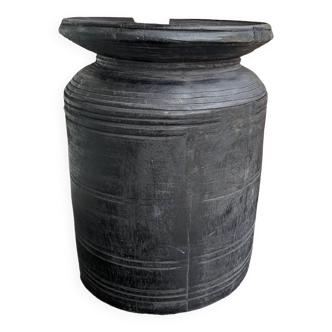 Nepalese pot