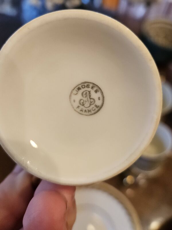 Ancien service A. Lanternier & Cie Limoges, 41 pièces, vers 1920-40