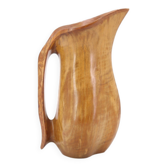 Pichet sculptural en bois, années 60