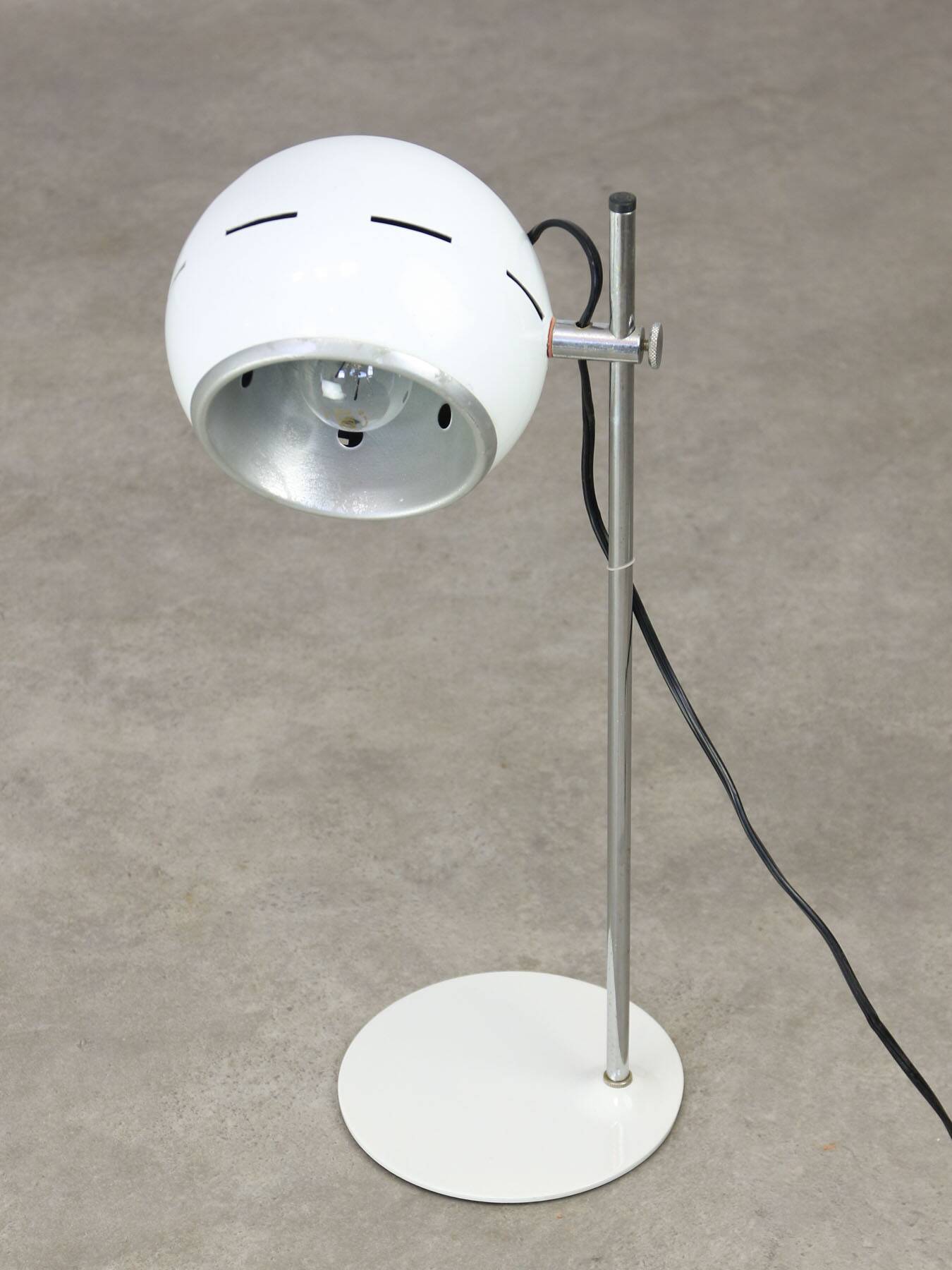 Space-age Italian Table Lamp in White Colour, 1970s