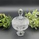 Bonbonnière sur pied en cristal de Paris décor feuilles et fruits-637001