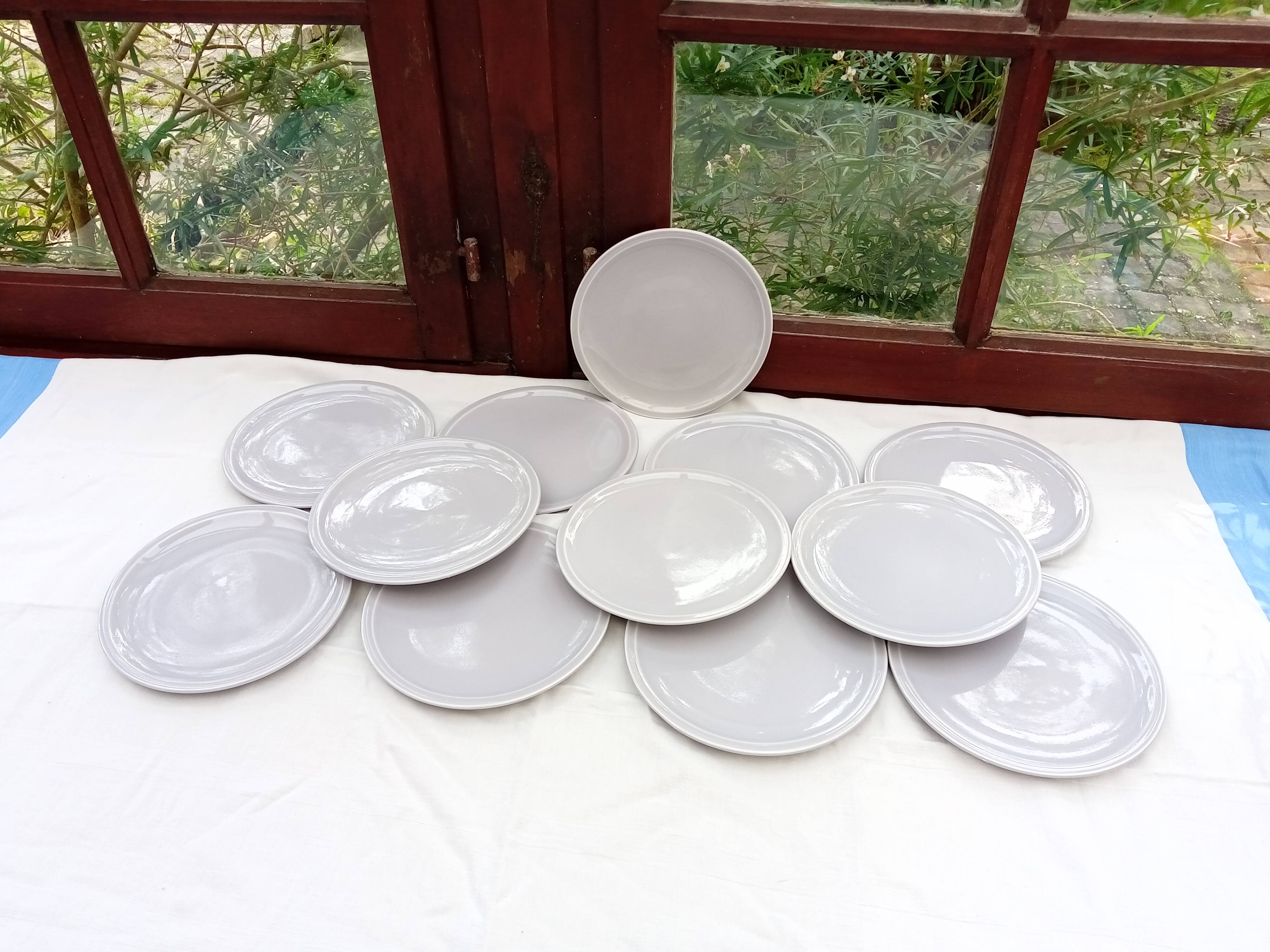 12 Gien dessert plates
