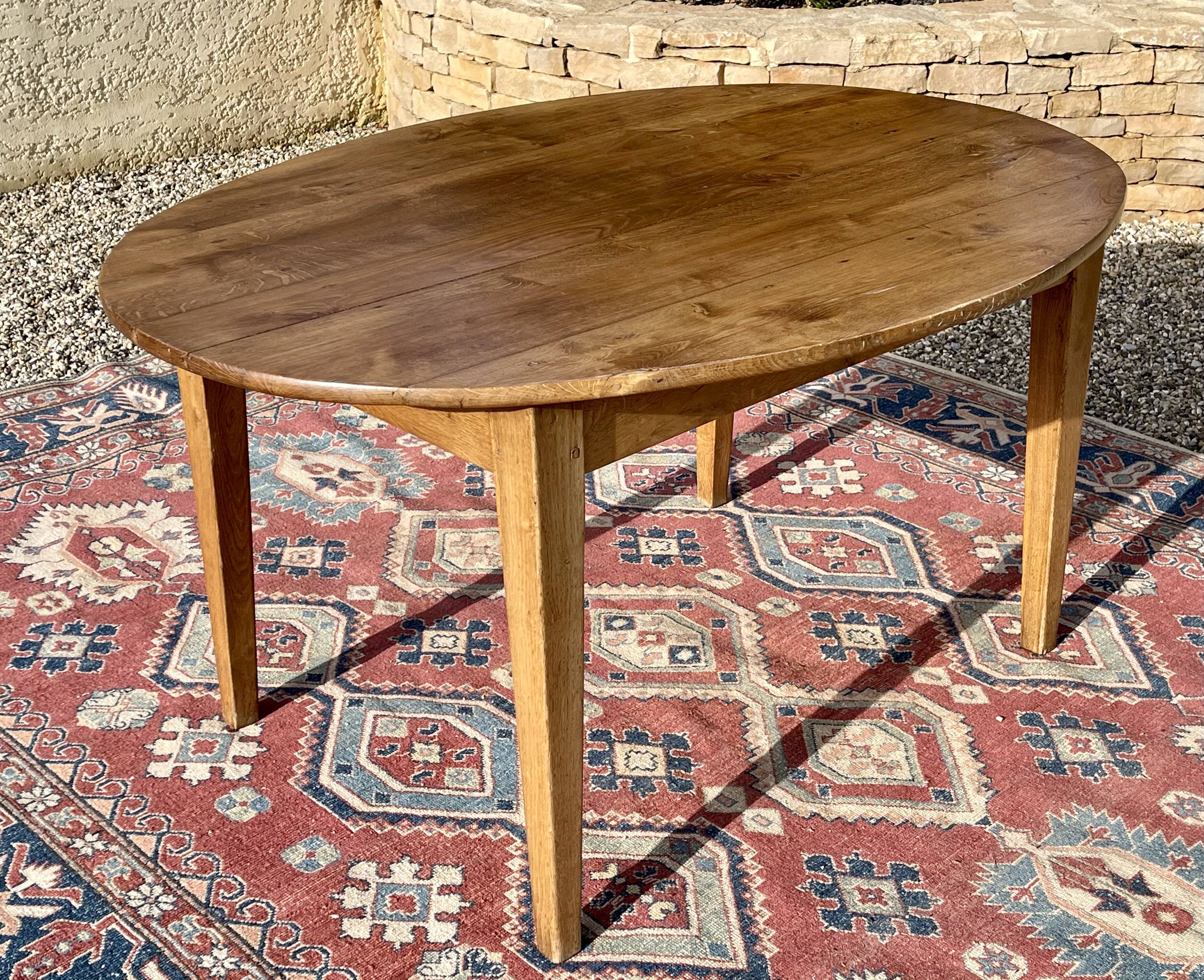 Table de salle à manger en chêne