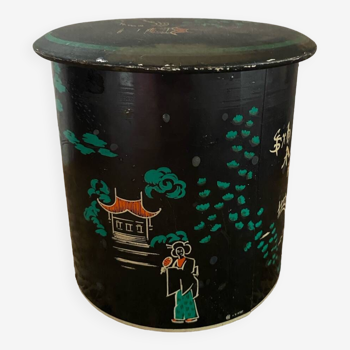 Boîte en tôle motif japonisant années 40.