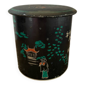Tin box with Japanese pattern from the 40s.
