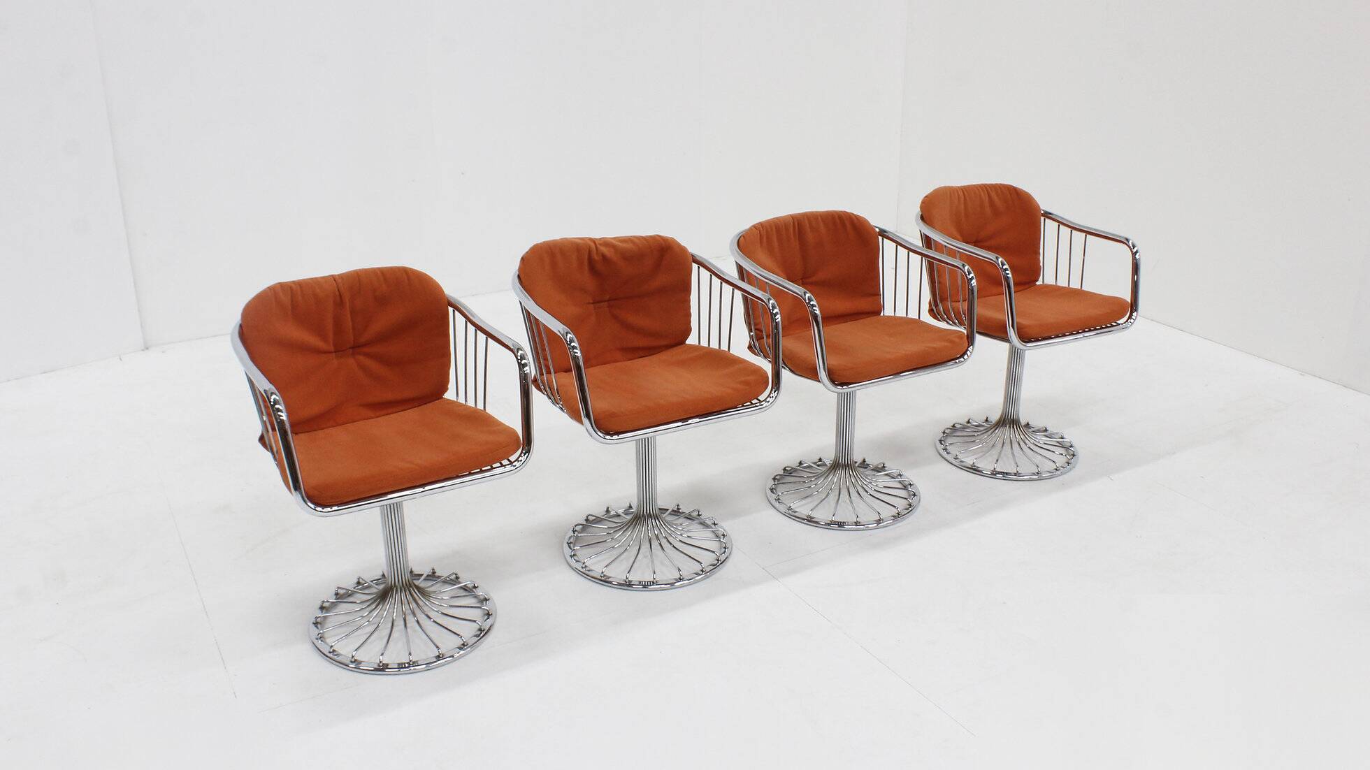 Set of 4 vintage chrome swivel dining room chairs 1970s