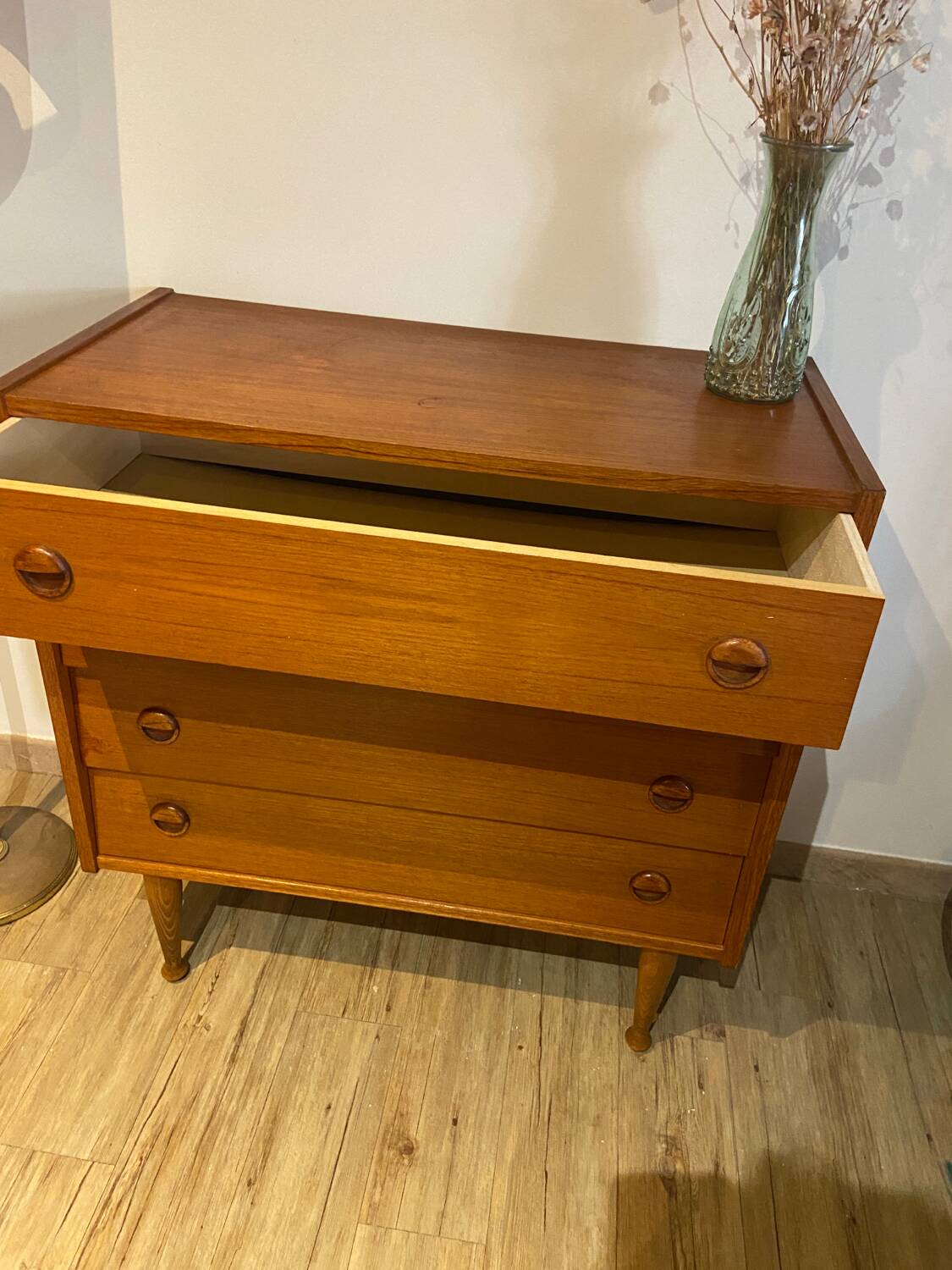 Vintage wooden chest of drawers