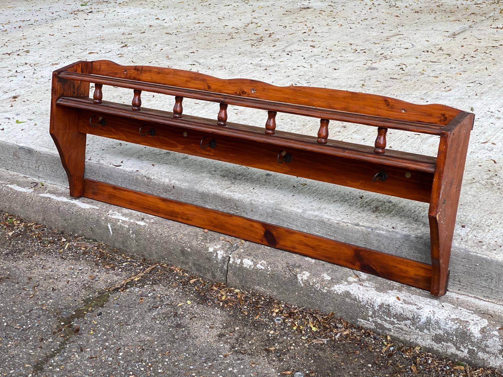 Solid wood wall shelf with 6 hooks coat rack