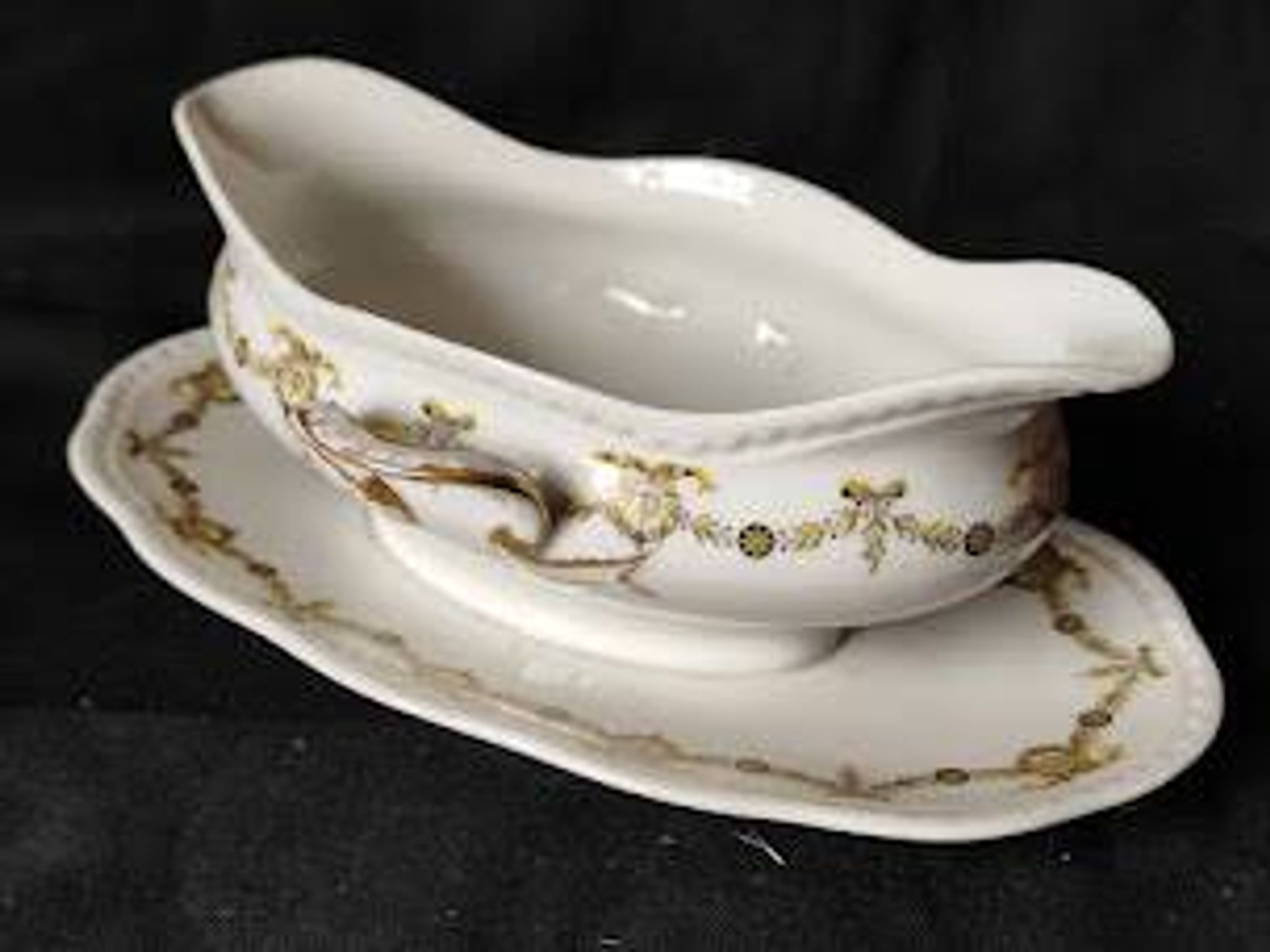 Like new! 1960/70/Laurel crown/Limoges/garland decoration/gravy boat