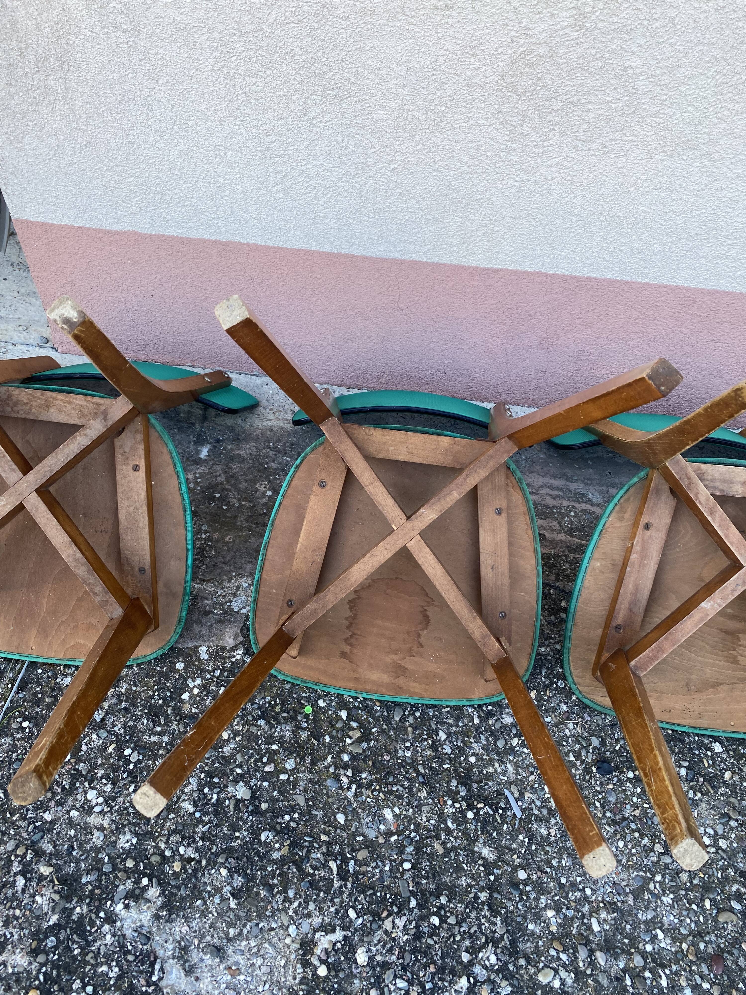 Chaises en skaï pied compas vintage bleu vert