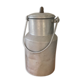 Pot à lait ancien