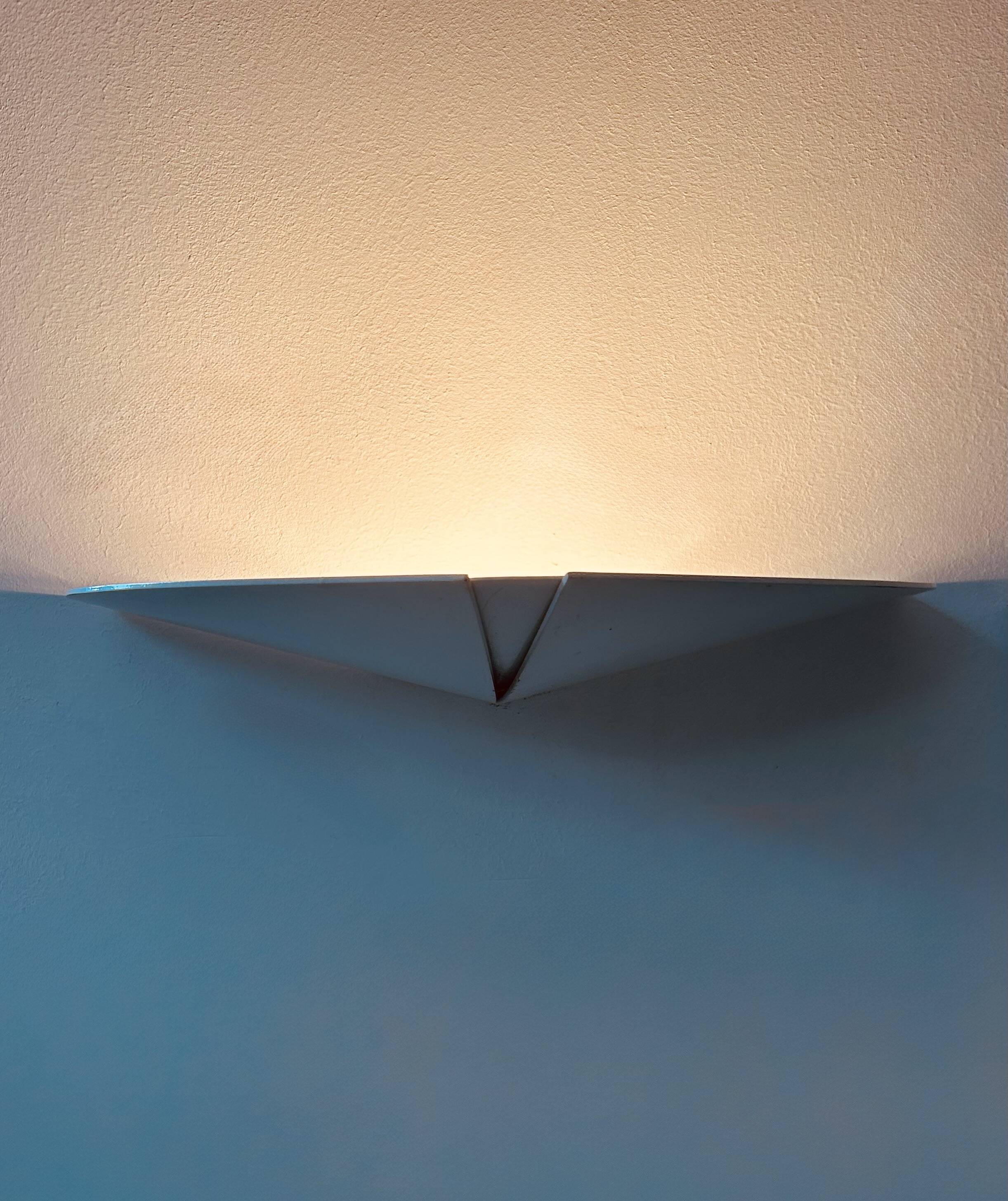 Pair of vintage wall lights, white lacquered metal, France, 1980