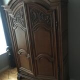 Hat cabinet / closet