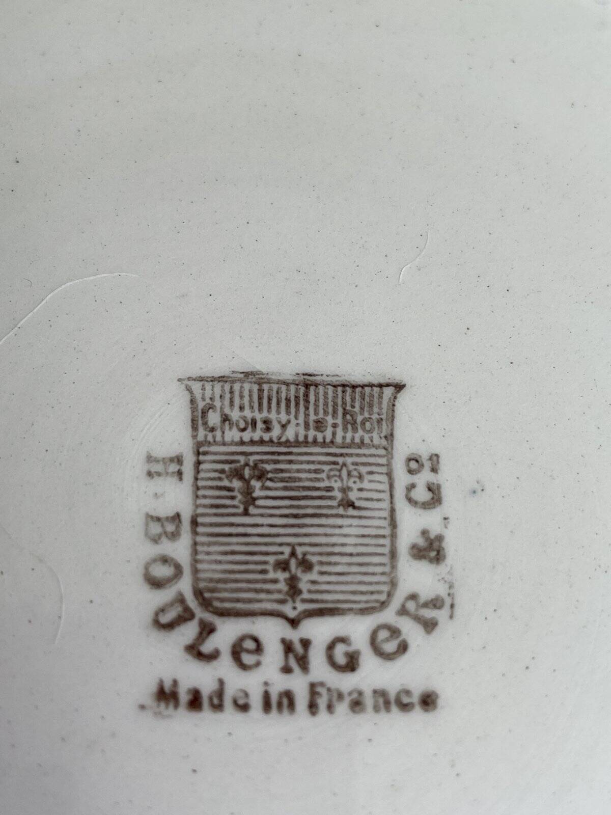 Set of 2 HB&Cie slip plates, diameter 21 cm, strawberry decoration