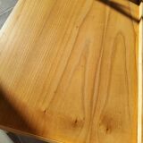 Writing table