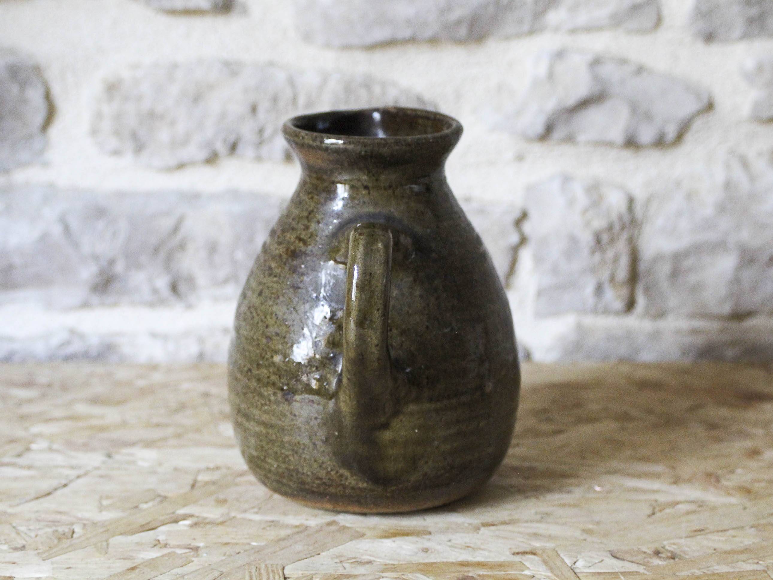 Enamelled stoneware pitcher Fontgombault Abbey