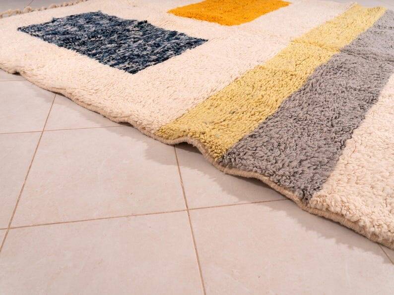 Berber wool rug with colourful patterns, size 150/250 cm.