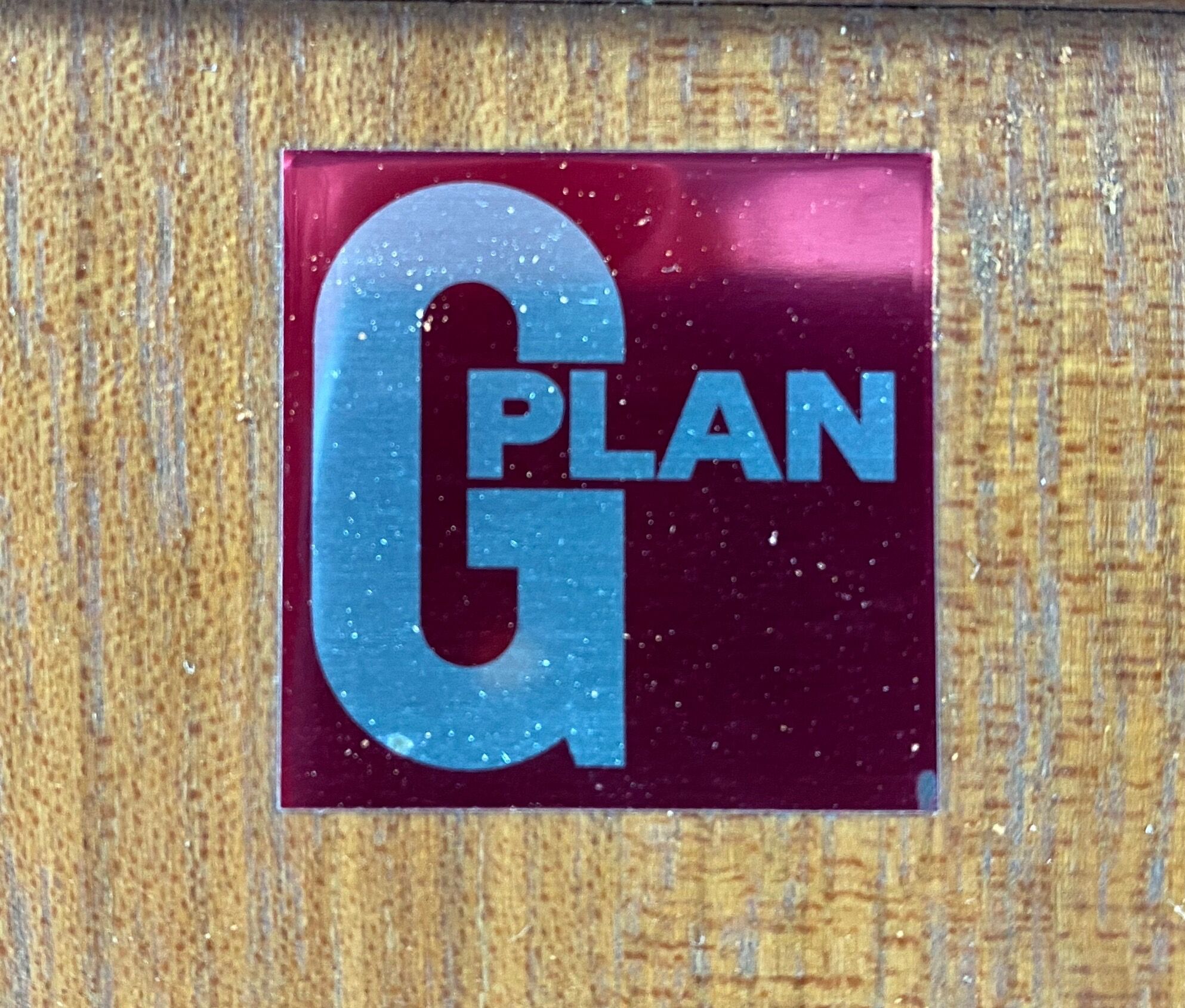 Mid century dining oval table by V.b.  Wilkins for Gplan