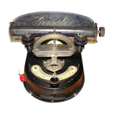 Authentic typewriter Geniatus 1928