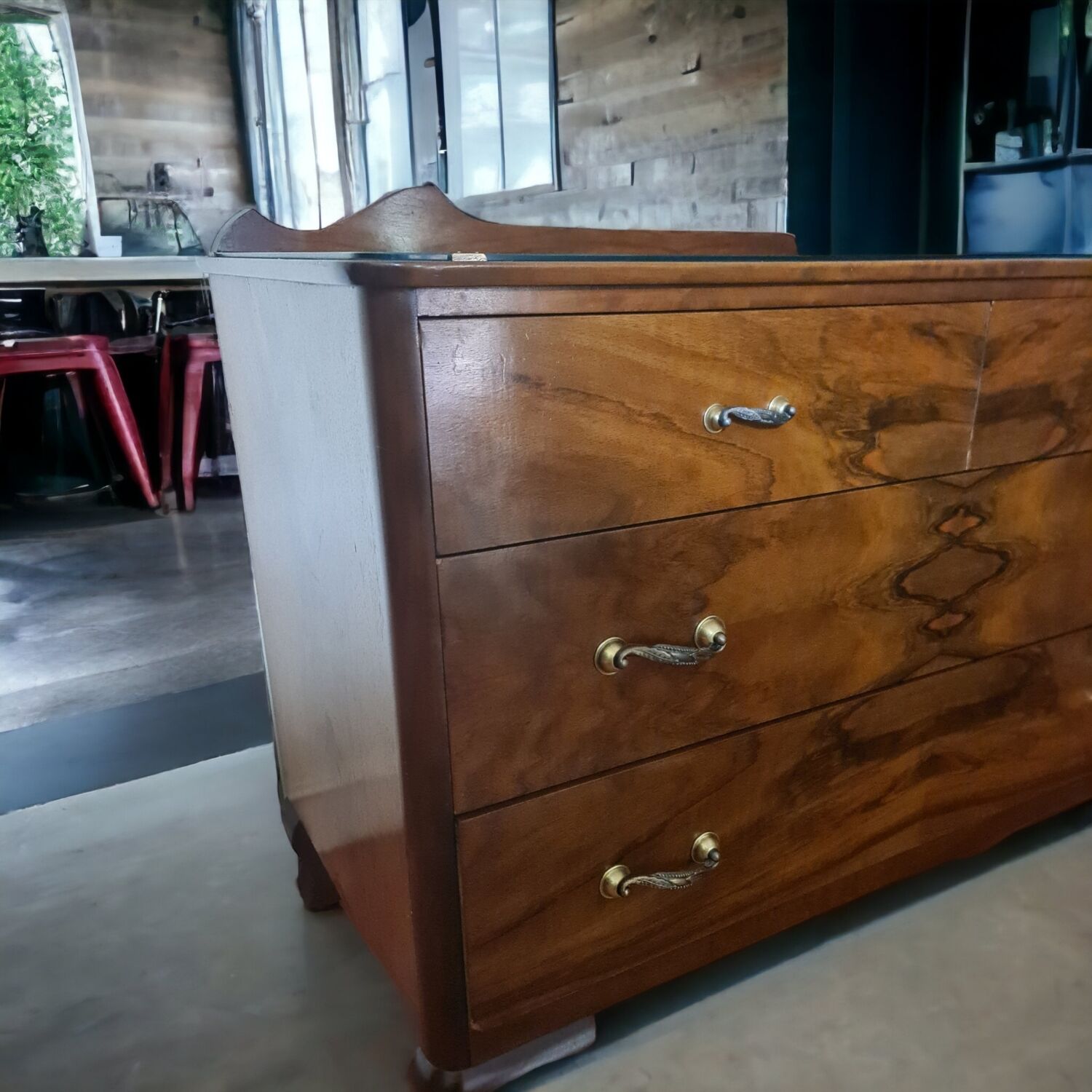 Art deco dressing table in walnut bramble year 40