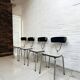 Suite de 4 chaises vintage en formica avec structure chromée