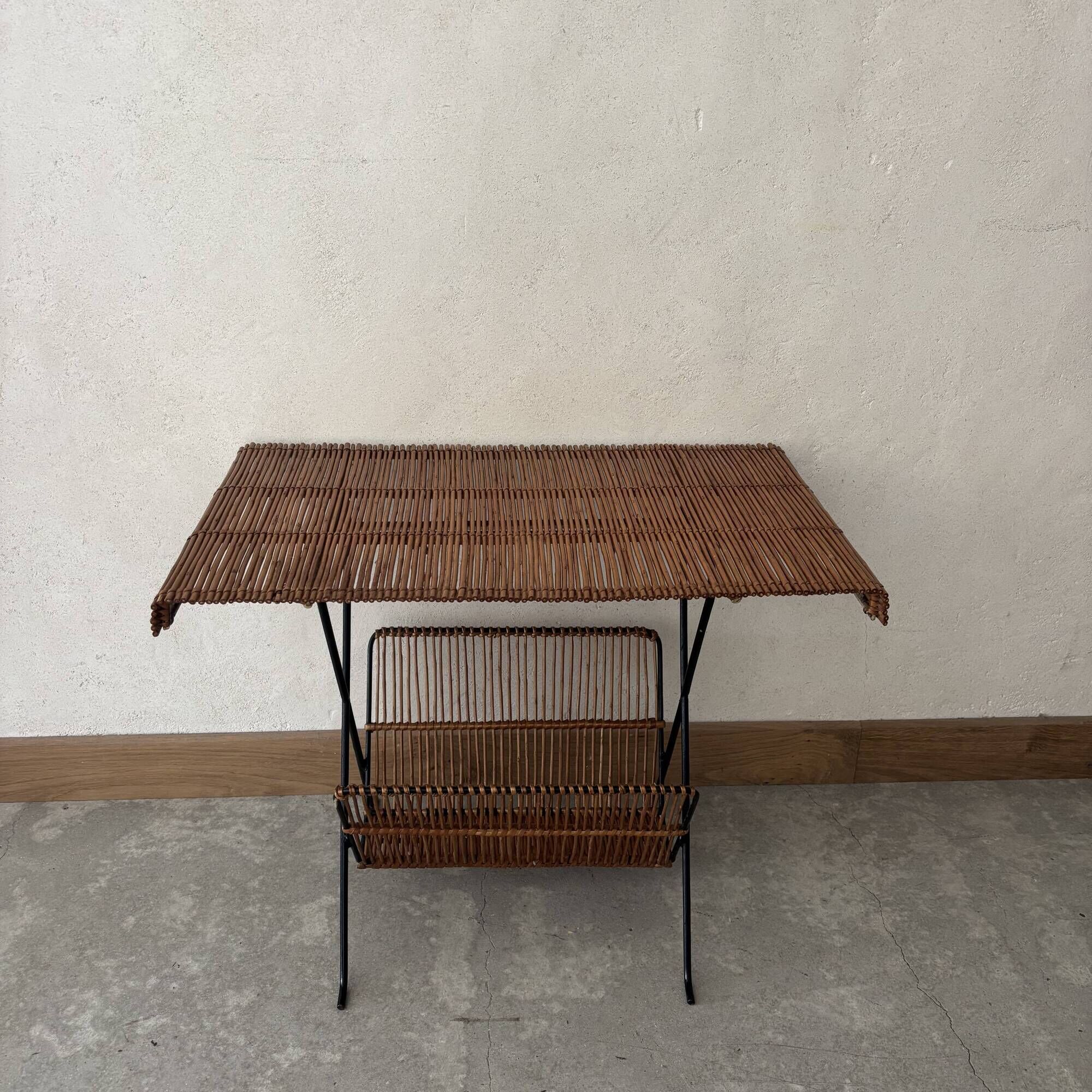 Wicker magazine rack