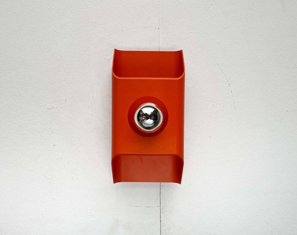 German wall lamp in mid-century space style by Klaus Hempel for Kaiser Leuchten, 1960s.