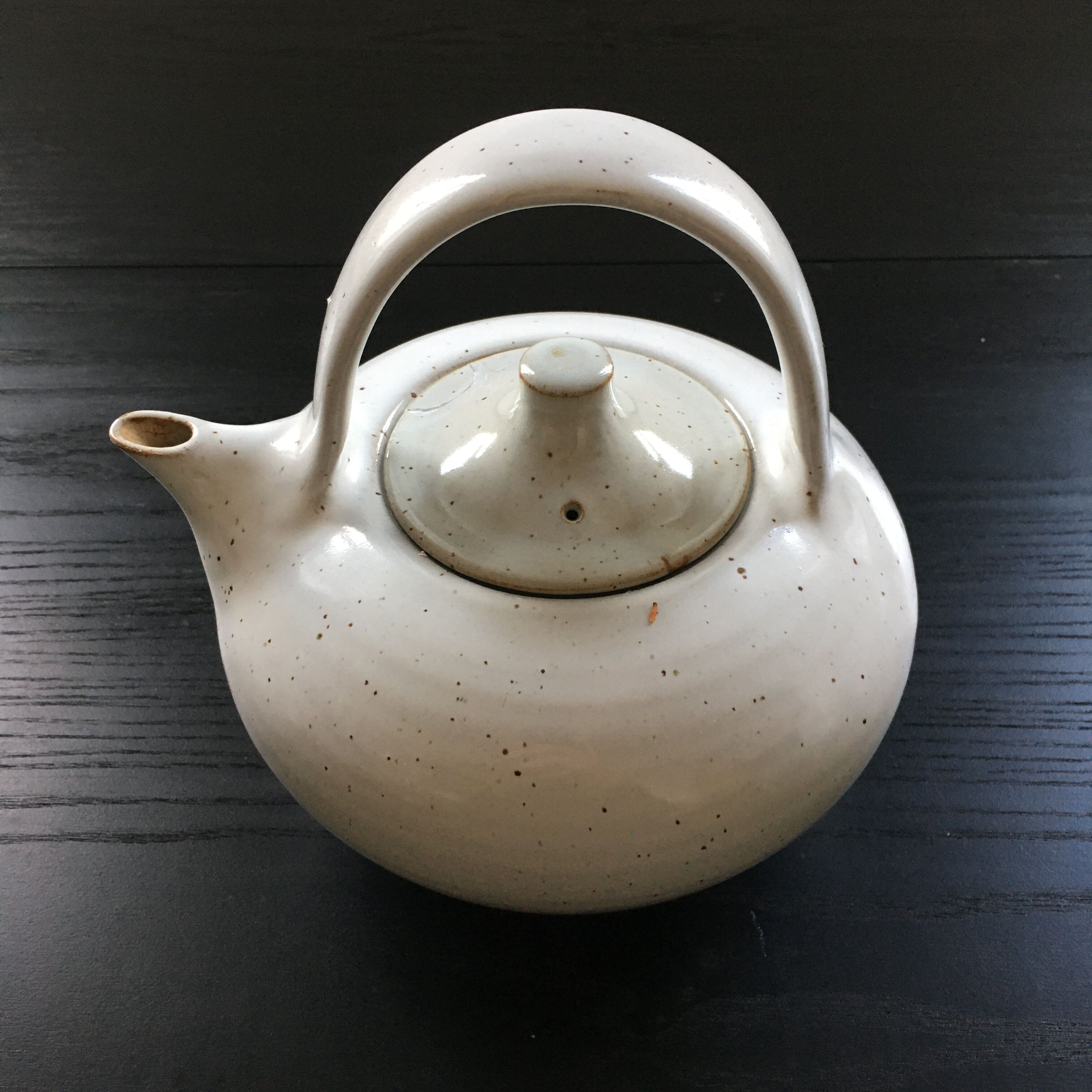 Salernes pottery teapot