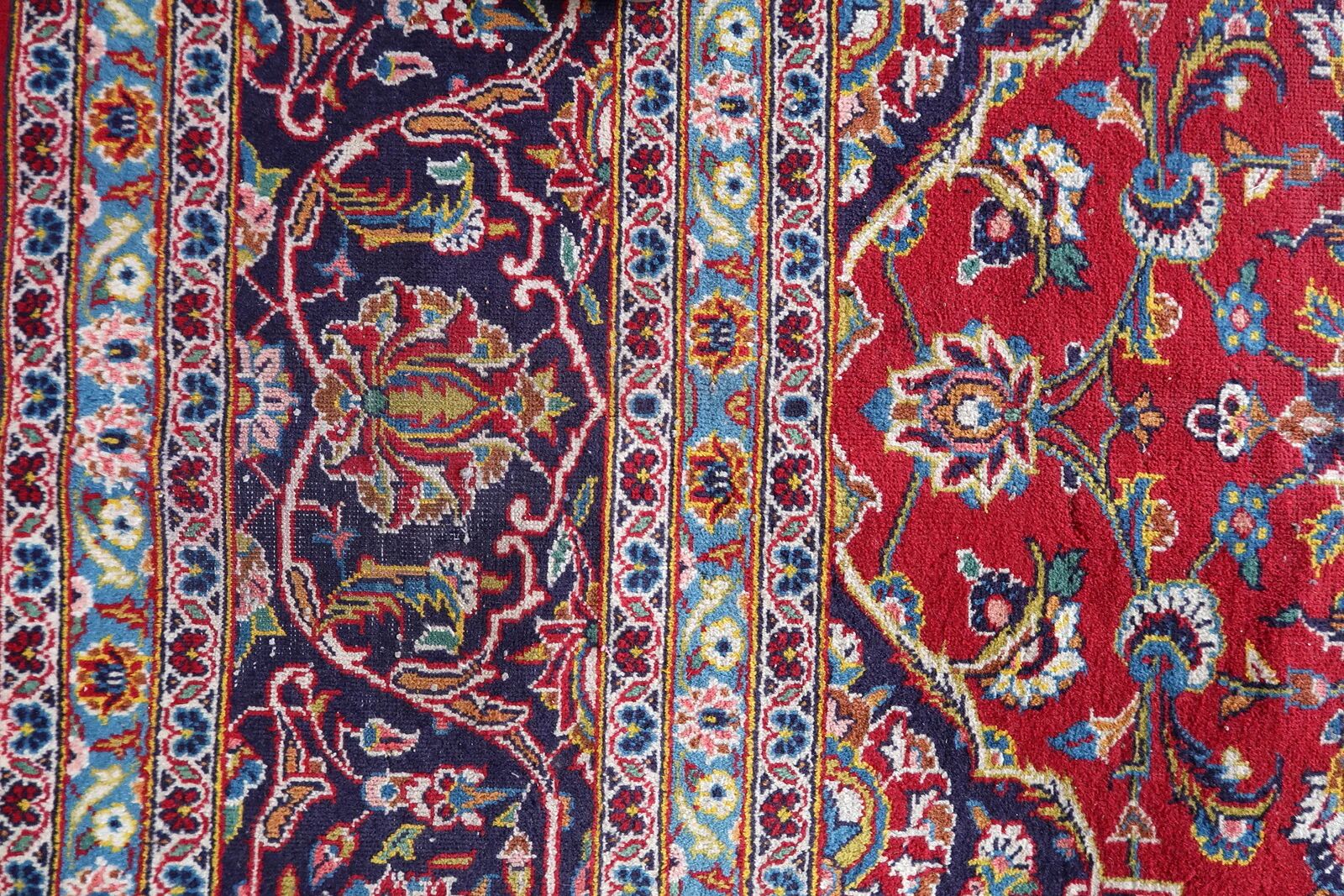Antique Kashan wool rug, medallion & allover floral, crimson & navy, c. 1920s — 283 × 384 cm — 1C1279